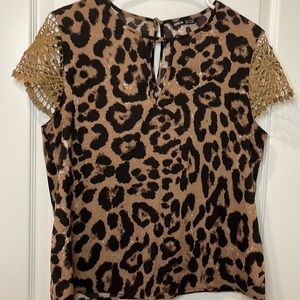 SHEIN MEDIUM US-6 LEOPARD BLOUSE women